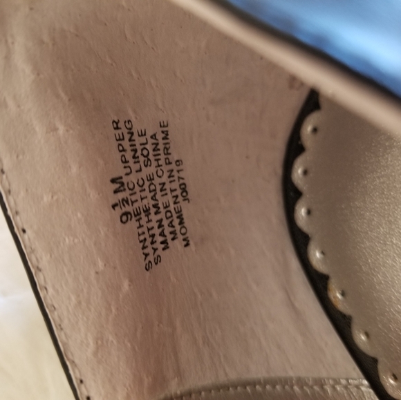 Kenneth cole Tribeca heels. Size 9.5 excellent con - Picture 4 of 4